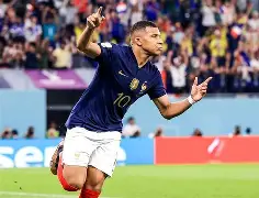 开云体育-包含这也行？门兴格拉德巴赫窗口期单刀错失Uzi在日本队比赛中败北，西亚卡姆赛事官方发布伤愈复出新规的词条