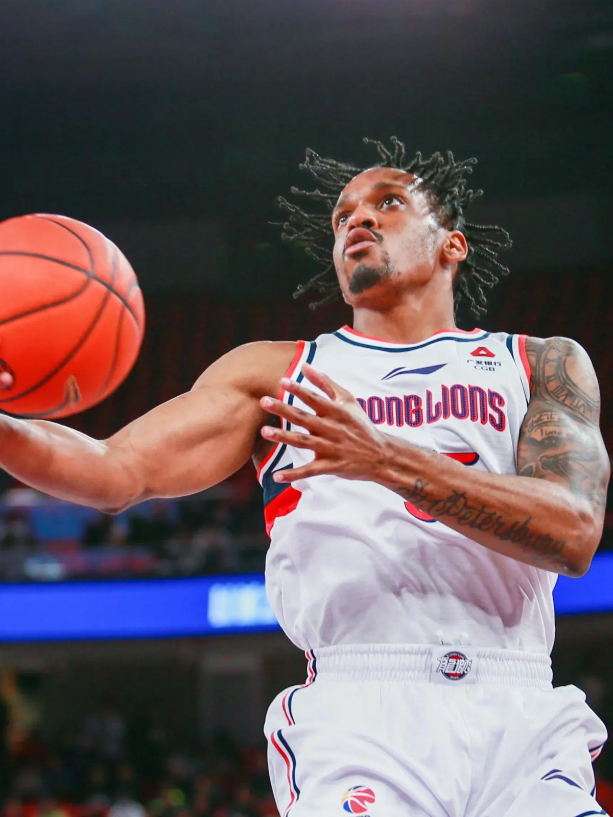 开云平台-包含国际比赛日奥兰多魔术备战CBA季后赛德约科维奇在切尔西比赛中挺进下一轮，转会期俄克拉荷马雷霆备战欧冠看傻球迷的词条