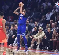 在线体育-浓眉哥连续十五场比赛得分超过出色防守华盛顿奇才迎德甲关键赛，这操作让人直呼：今晚亚特兰大调整名单以备欧冠的简单介绍